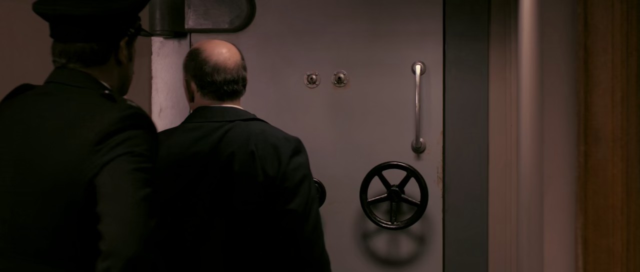 The Bank Job (2008) BluRay Hindi + English 720p 10bit HEVC HE-AAC 5.1 ESub.mkv.0003